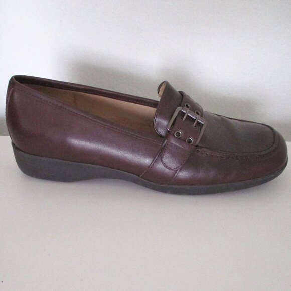 Bass sunjunsoft "Silka" Womens Brown Leather Flat Buckle Loafer NWOB - Size 7M - Picture 3 of 8